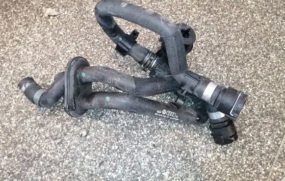 Audi A4 S4 B8 8K Engine coolant pipe/hose 8K1819350AT 1J0819809