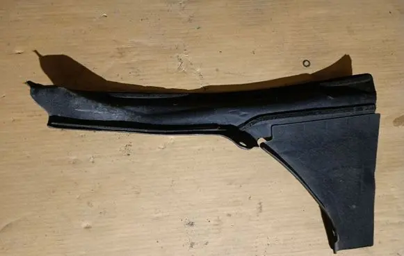 Subaru Outback (BT) Fender foam support/seal 59140AN01A