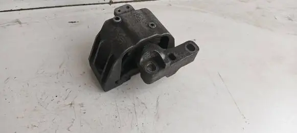Volkswagen Golf IV Engine mount bracket 1j0199262bf