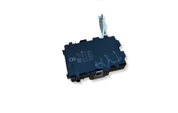 Toyota Yaris Gateway control module 8910052030 50123808