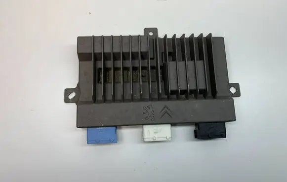 Opel Grandland X Sound amplifier 9825899680 21042104895842 310413710
