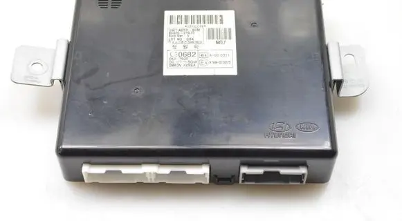 Hyundai ix35 Comfort/convenience module 954002Y570
