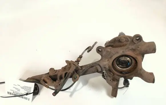 Toyota FJ cruiser Front wheel hub spindle knuckle
