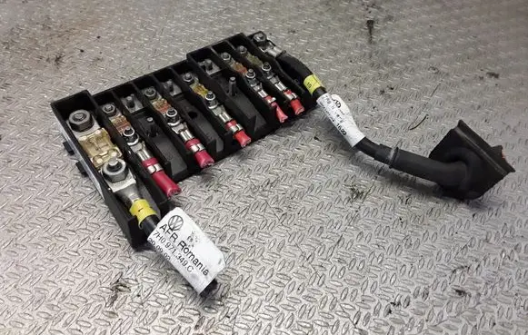 Volkswagen Transporter - Caravelle T5 Fuse module 7H6970187
