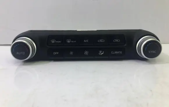 KIA Stinger Climate control unit