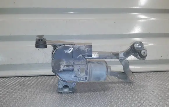 Seat Leon (1P) Front wiper linkage and motor 0390241921 1P0955120