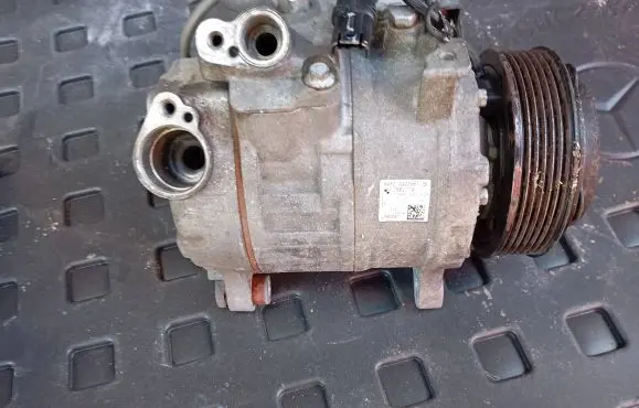 BMW X5 F15 Air conditioning (A/C) compressor (pump) 9303561 CG4471607 02T01438