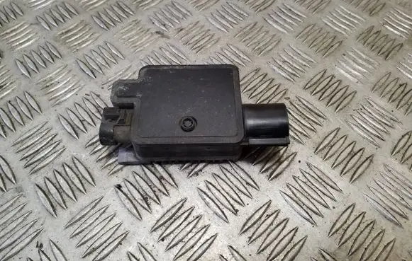 Ford Kuga I Coolant fan relay 940002906