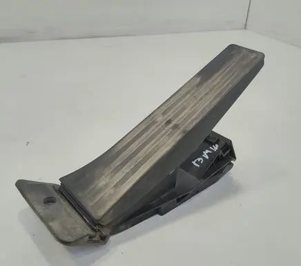 BMW 5 F10 F11 Accelerator throttle pedal 686078401