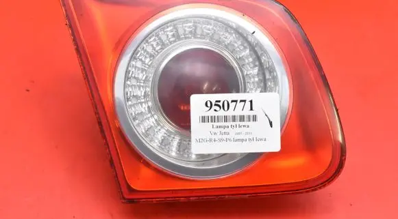 Volkswagen Jetta V Rear/tail lights 1K5945093