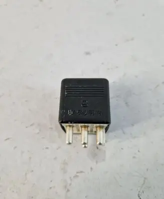 Mercedes-Benz E W124 Other relay 0015426819