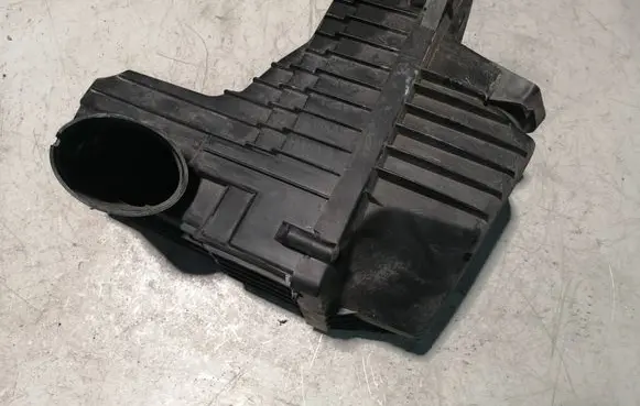 Peugeot 508 Air filter box 9644910780