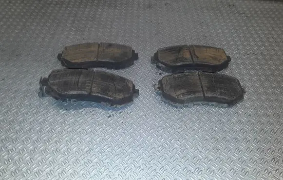 Subaru Impreza III Brake pads (front)