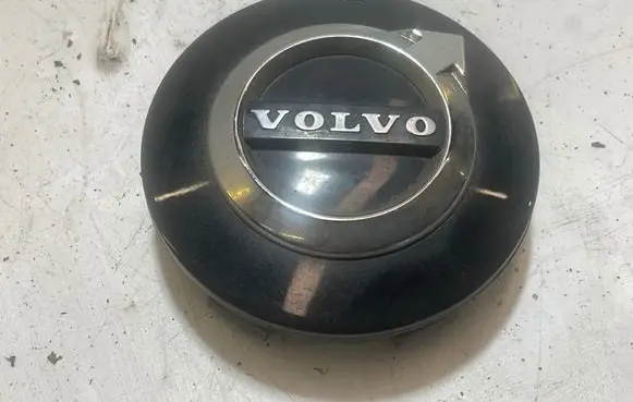 Volvo XC40 Original wheel cap 32243630 3147143