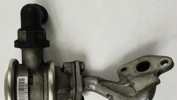 Audi A8 S8 D3 4E EGR valve 07C131101L
