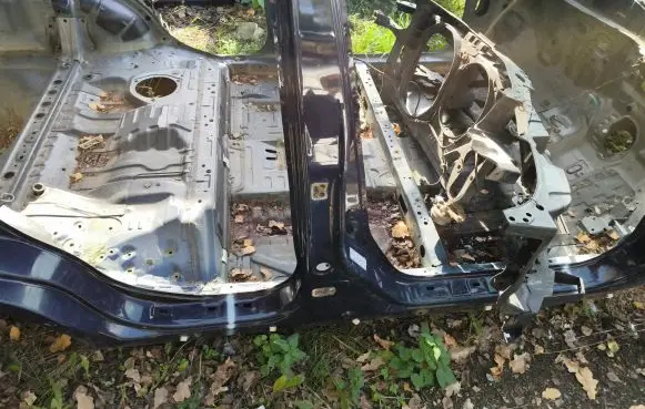 Honda CR-V Pillar (middle) 