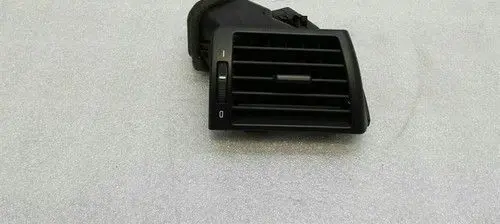 BMW 3 E46 Dash center air vent grill 8361898