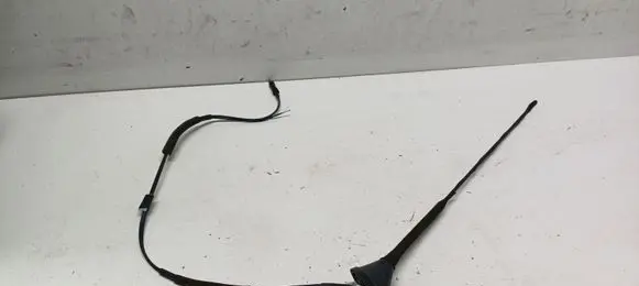 Toyota Prius (NHW20) Radio antenna