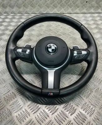 BMW 4 F32 F33 Steering wheel 7852448 3074997