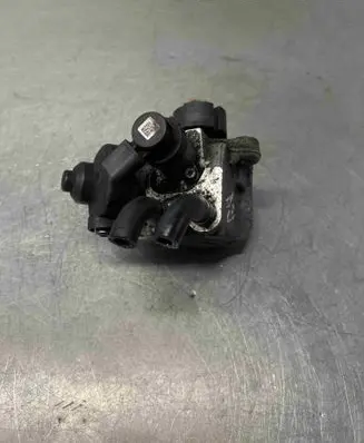 Audi A4 S4 B7 8E 8H Fuel injection high pressure pump BPT0769