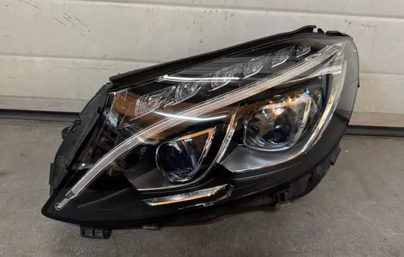 Mercedes-Benz C W205 Headlight/headlamp A2059063104