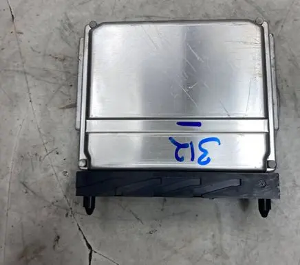 Volvo XC70 Engine control unit/module 08675155A 0261207666 26SA0000