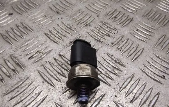 Audi A4 S4 B7 8E 8H Fuel main line pipe 059130758E