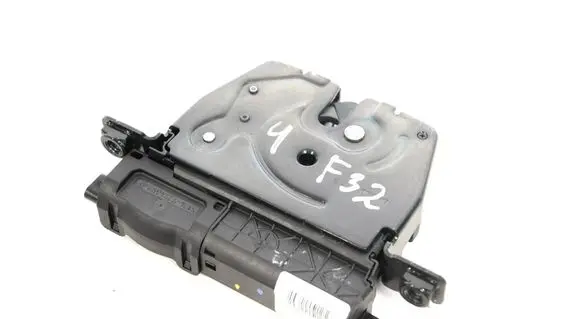 Audi A3 S3 8V Tailgate/trunk/boot lock/catch/latch 918064