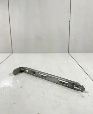 Volvo XC90 Headlight/headlamp mounting bracket 8637181