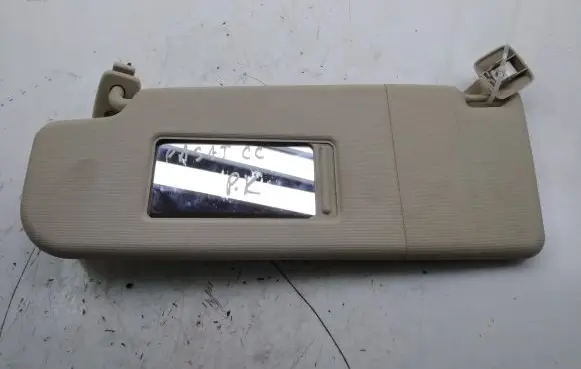 Volkswagen PASSAT CC Sun visor 