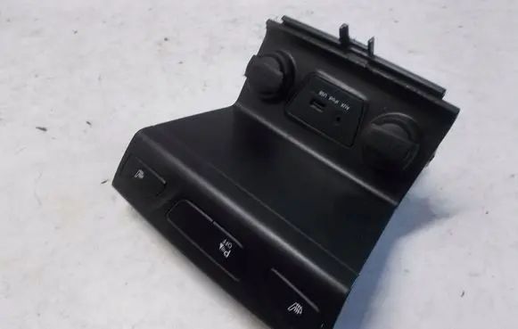 Hyundai ix35 USB socket connector 