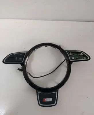 Audi A1 Steering wheel buttons/switches 8U0951523A