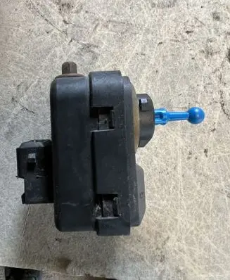 Dodge Nitro Headlight level adjustment motor 