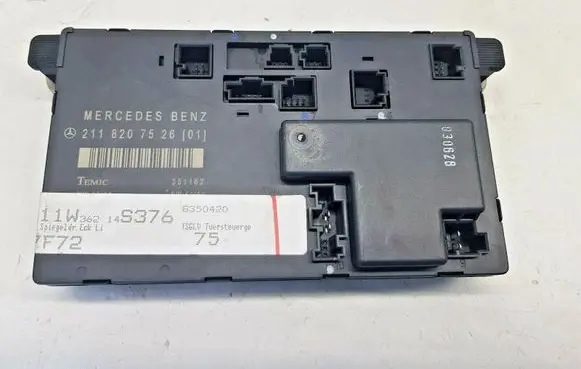 Mercedes-Benz E W211 Door control unit/module 2118207526 nr1917