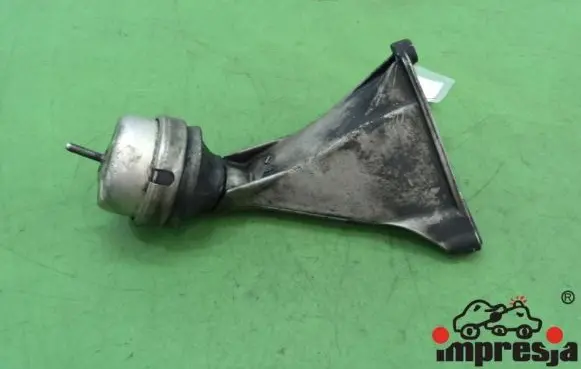 Volkswagen PASSAT B5.5 Engine mounting bracket IMPRK567171