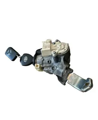 Toyota Auris 150 Ignition lock 450200204 N0502638