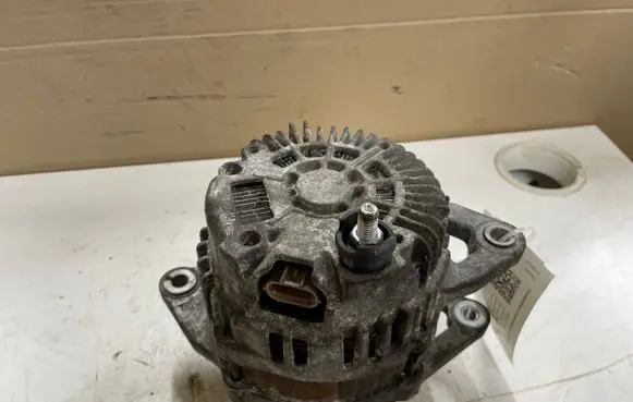 Mazda 6 Generator/alternator A2TJ0681 8Y25