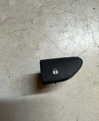 Renault Captur Central locking switch button 252103678R 10052013 10026640