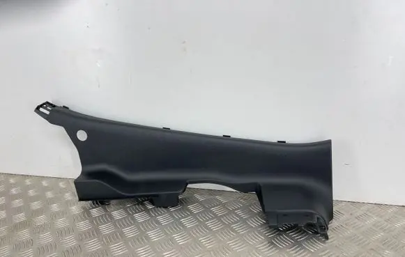 Nissan Navara D23 Other sill/pillar trim element 769384KJ2A