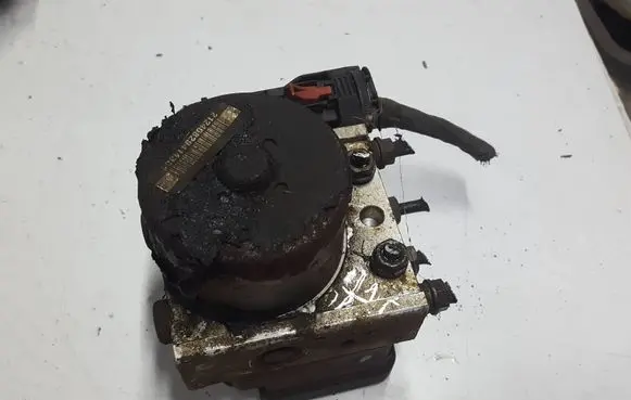 Seat Leon (1P) ABS Pump 1K0907379AFXAUTOPX 1K0907379AF 1K0614117AC