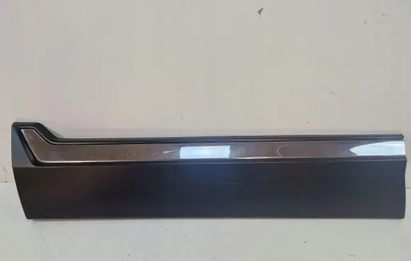 Honda CR-V Front door trim (molding)