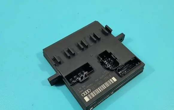 Audi A4 S4 B6 8E 8H Central body control module 8E0907279E IMPRK1531662