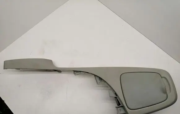 Cup holder front