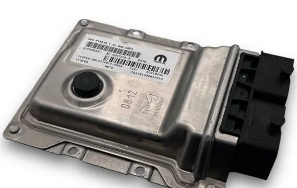 Fiat 500 Engine control unit/module 52218440