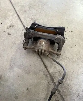 Opel Vivaro Front brake caliper