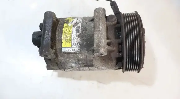 Renault Megane II Air conditioning (A/C) compressor (pump)
