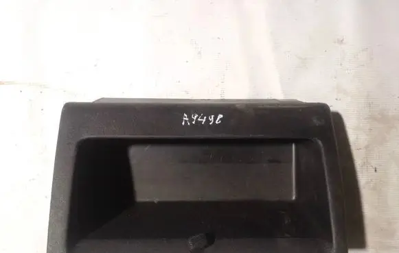 Volkswagen PASSAT B3 Glove box
