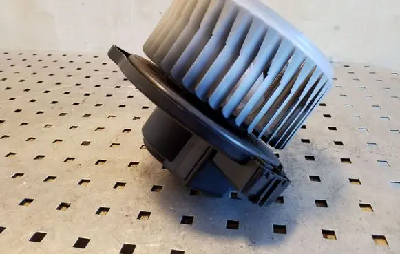 Subaru Outback Heater fan/blower 2727005280