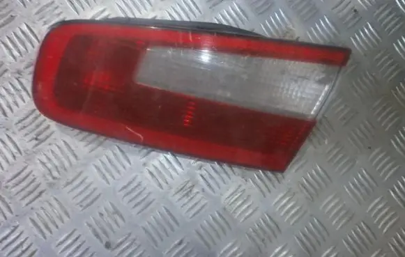 Renault Laguna II Tailgate rear/tail lights 8200002476