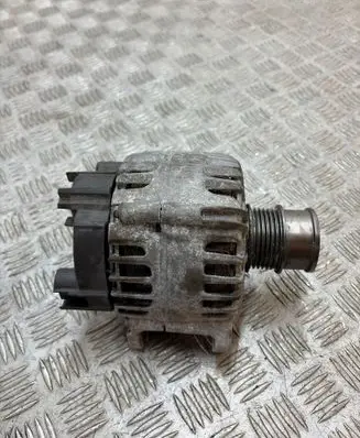 Volkswagen Polo V 6R Generator/alternator 04E903015 2715542C 118004473